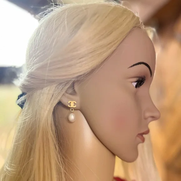 💖 CHANEL CC logo pearl earrings - Picture 6 of 11